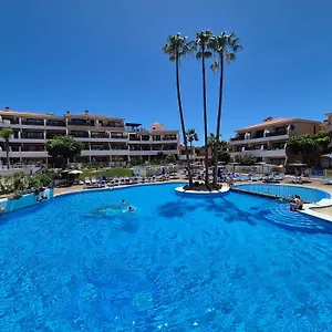 Apartamento Spacious With Private Garden In Tenerife South, San Miguel de Abona